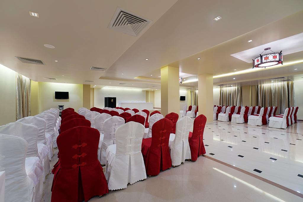 Hotel Sara Regency à Kumbakonam Extérieur photo
